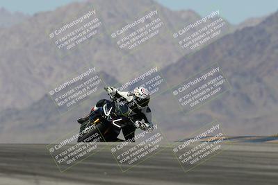 media/Apr-13-2024-SoCal Trackdays (Sat) [[f1617382bd]]/9-Turn 9 (110pm)/